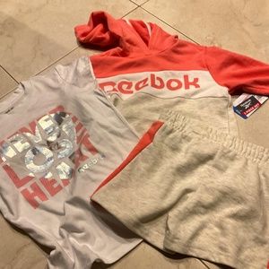 I am selling a matching set in the colors pink and white. Size-10/12